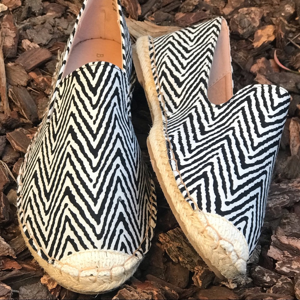 Black and white zig zag espadrille - Picture 5 of 5